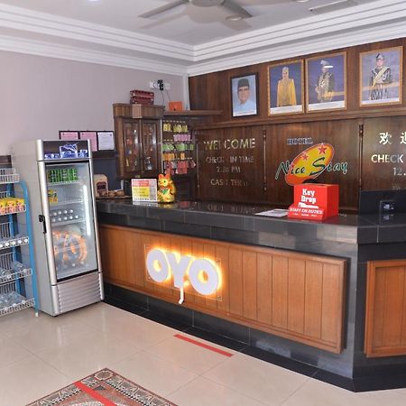Nice Stay Hotel Raub Buitenkant foto