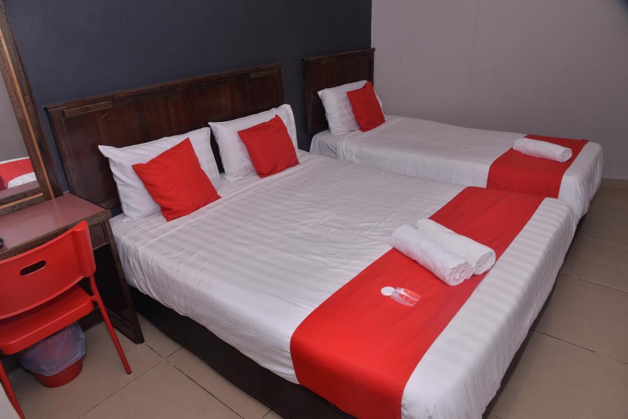 Nice Stay Hotel Raub Buitenkant foto